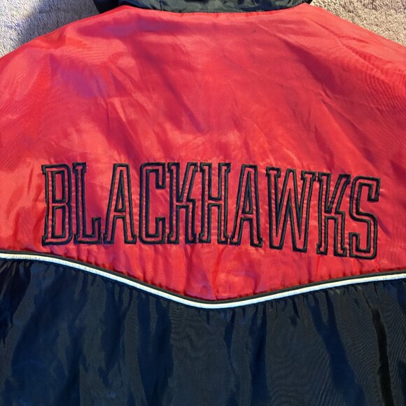 Vintage 90s Chicago Blackhawks Puffer Jacket - Picture 5 of 5
